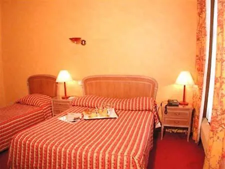 Ξενοδοχείο Grand Tonic & 3*