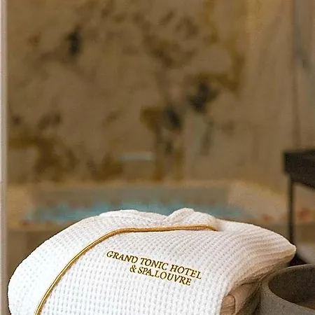 Grand Tonic & Hotel Paris