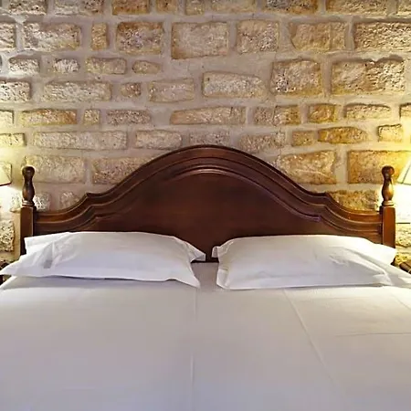 Grand Tonic & Hotel Paris