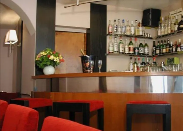 Grand Tonic & Hotel Parijs