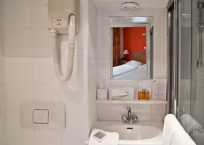 Hotel Grand Tonic & 3*