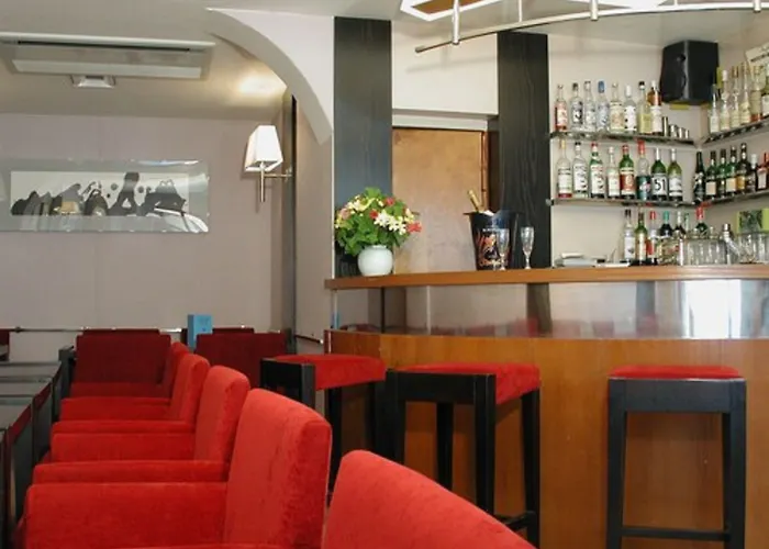 Hotel Grand Tonic & 3*