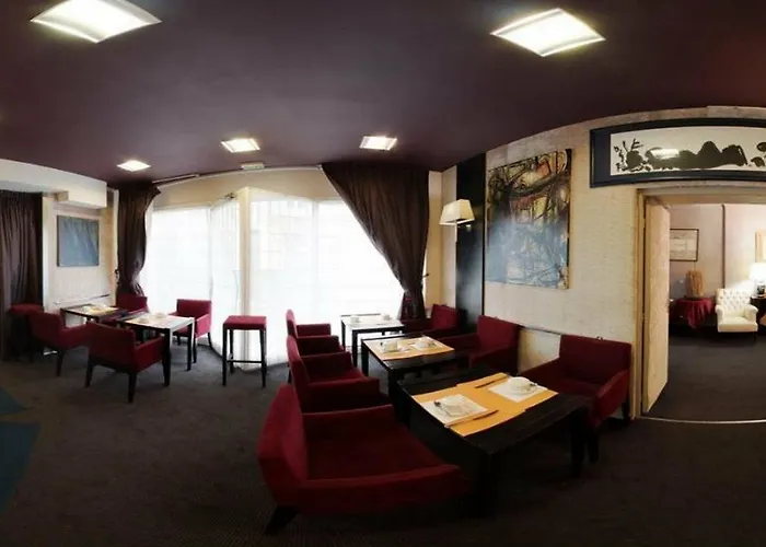 Grand Tonic & Parijs